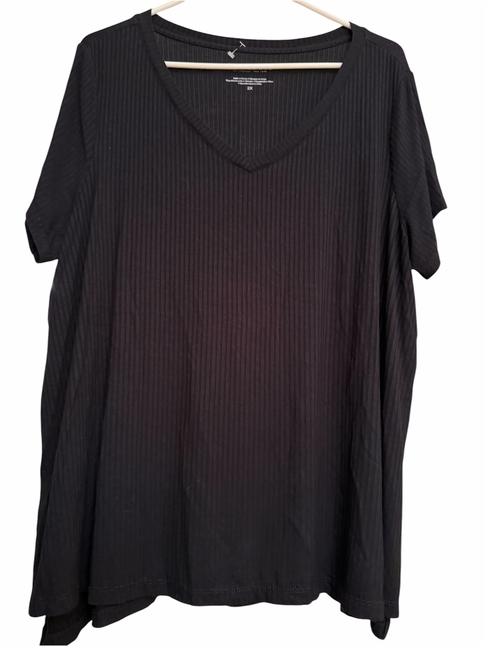 Rachel Zoe Women’s Ribbed V-Neck Top - Black NWOT